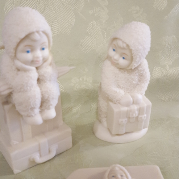 Snowbabies "Ready to see the World" EUC - Picture 5 of 6